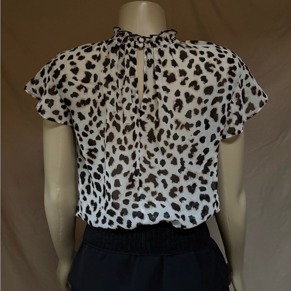 Express Leopard Print Ruffle Neck Top - Picture 2 of 6